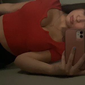 red brandy melville crop top